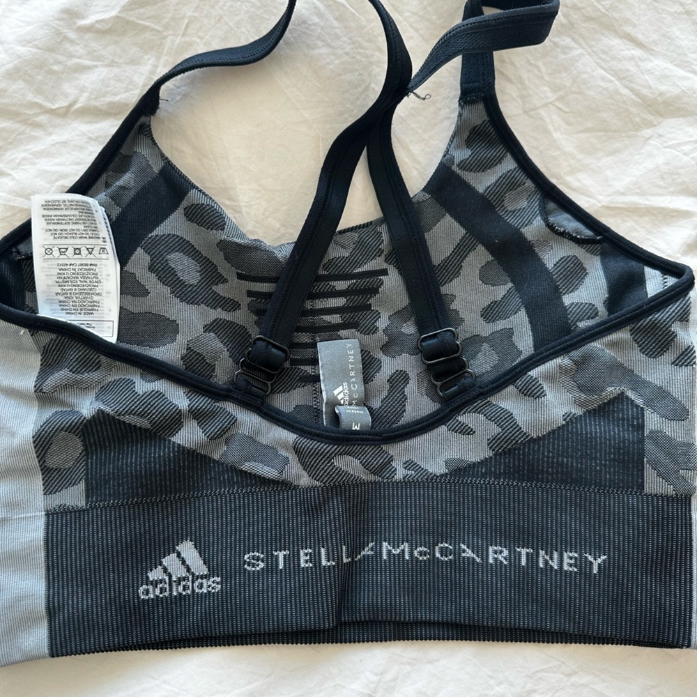 Adidas by Stella McCartney Black and Gray Leggings & Matching Top Set - Picture 3 of 7
